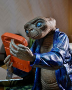 E.T. the Extra-Terrestrial akčná figúrka Ultimate Telepathic E.T. 11 cm